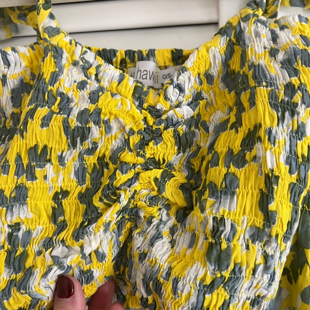 Tiare Hawaii Asymmetrical Skirt set in Yellow and Gray Floral - Picture 12 of 13